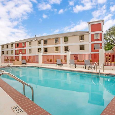Best Western Gardendale Екстериор снимка