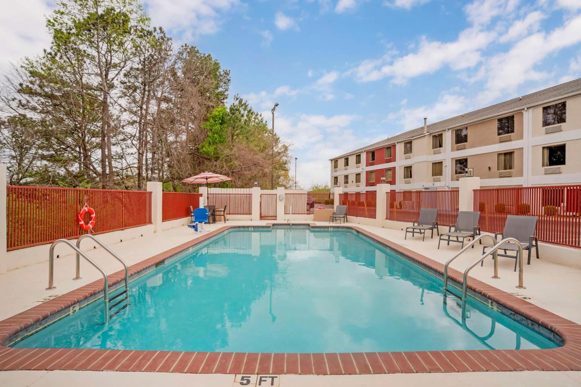 Best Western Gardendale Екстериор снимка